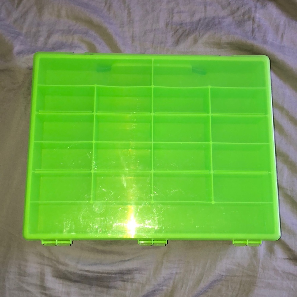 Rainbow loom container